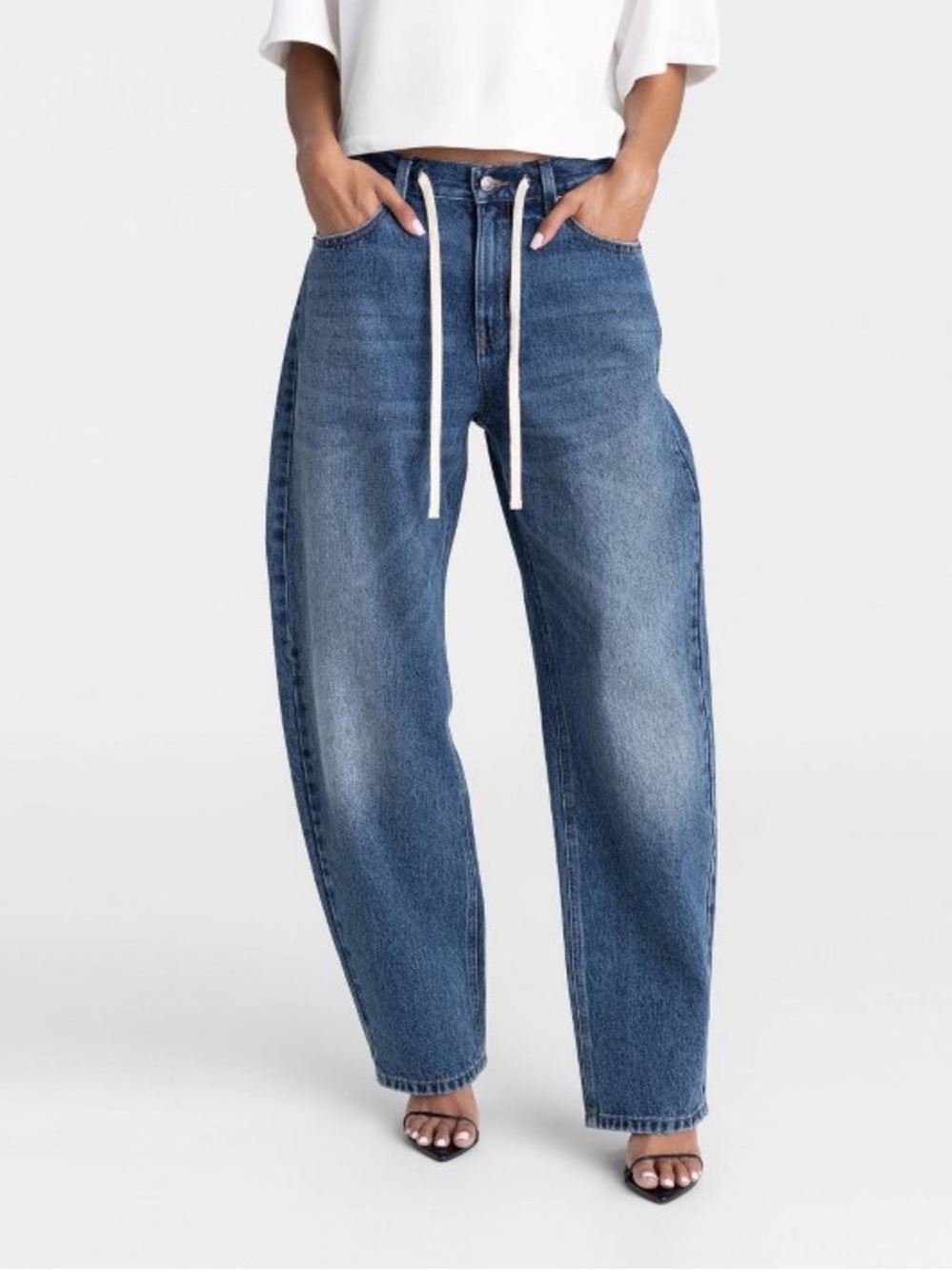 KBB the Lynnox Jean Women's Blue barrel Leg Tie-Waist Jeans 4 new